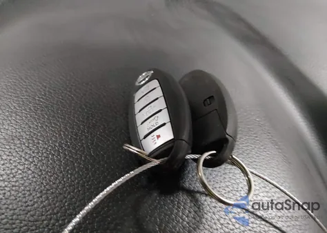 2017 Nissan Rogue Sl z USA, uszkodzony, nr VIN 5N1AT2MV5HC772450